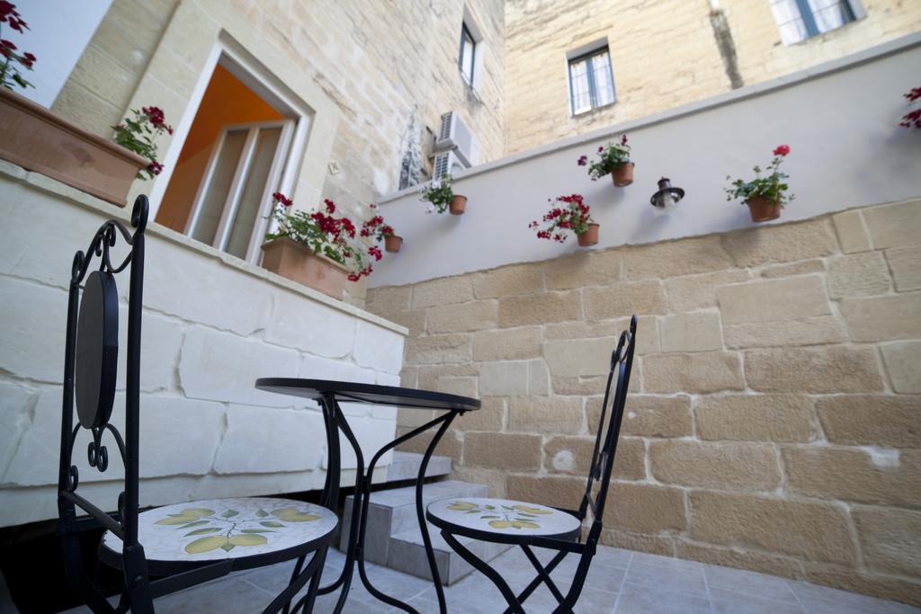 Bed and Breakfast 19Venti à Lecce Extérieur photo